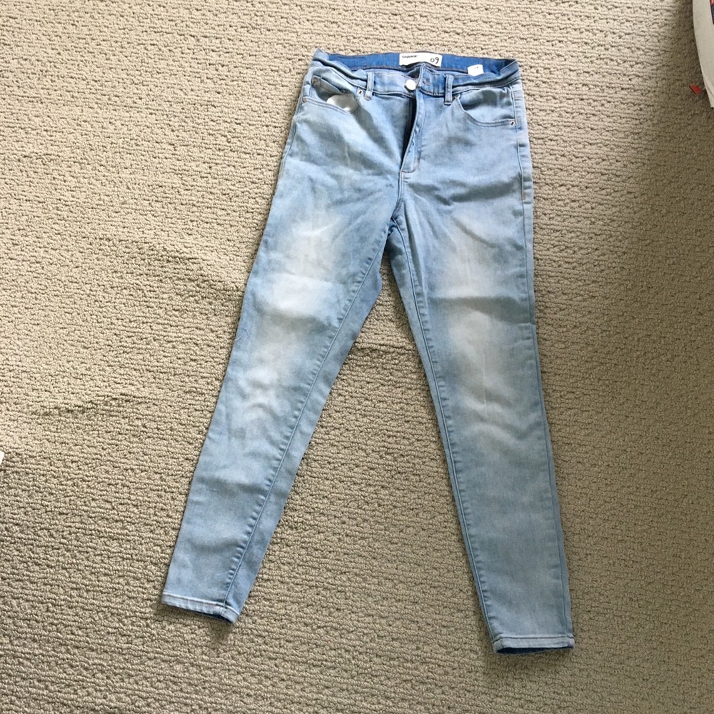 High waisted light wash skinny jeans